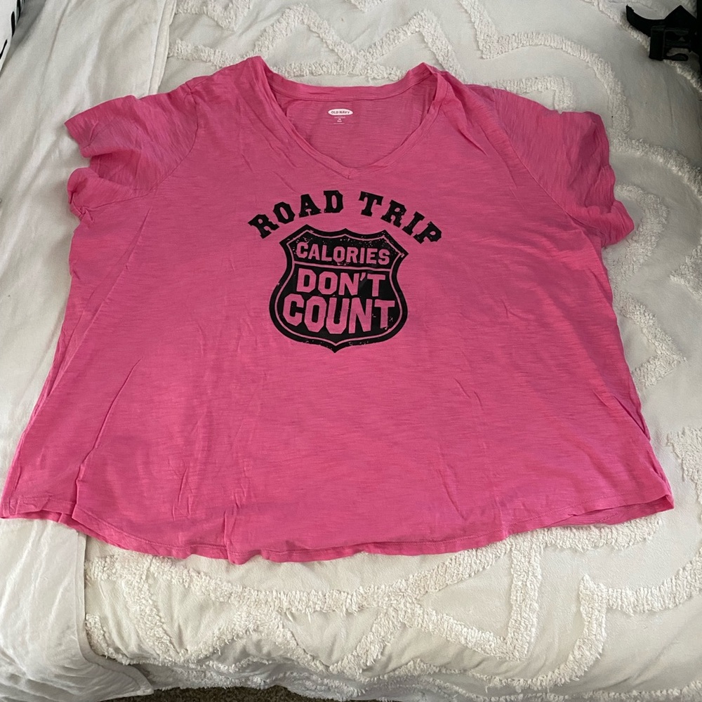 Old Navy 🌟 Pink 🌟 Road Trip Calories Don’t Count T-shirt
